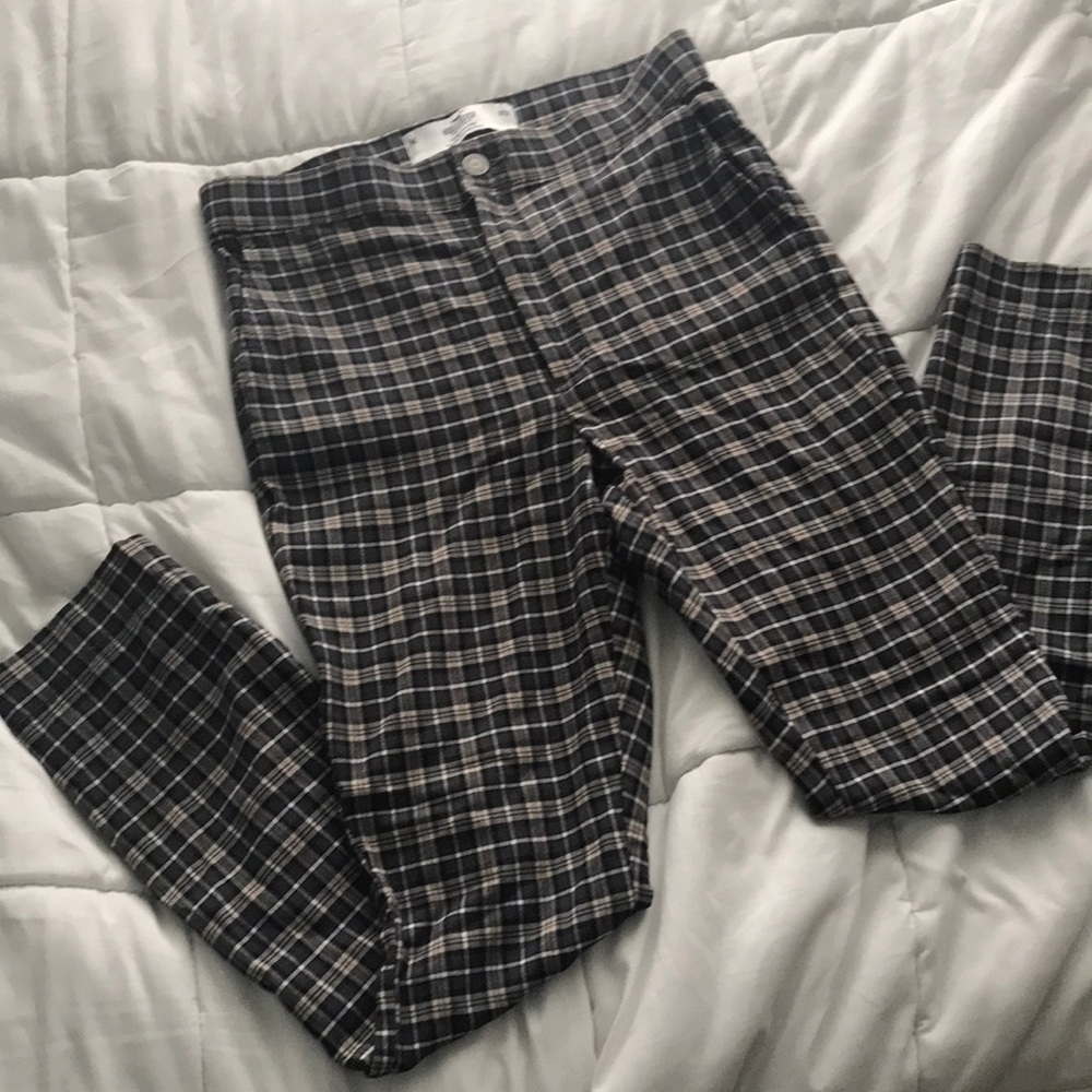 Hollister size medium plaid pants.